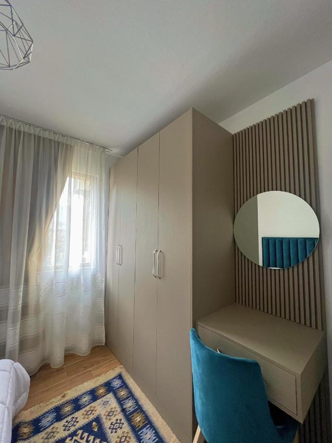 Central City Apartment Тирана Екстер'єр фото